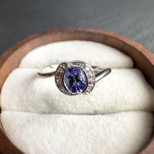Elegant 9ct White Gold Tanzanite & Diamond Halo Ring - Oval Cut Tanzanite With Sparkling Diamonds - UK J 1/2 - US 5 - Resizable