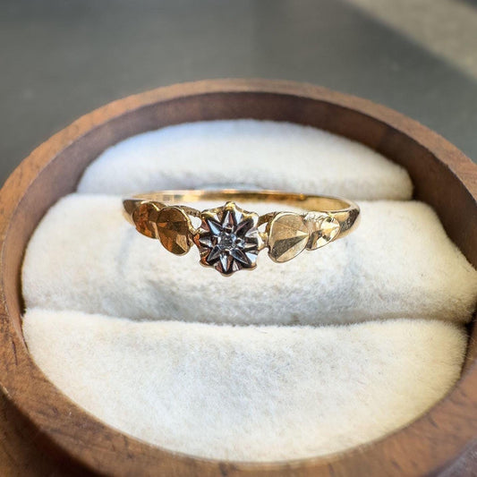 9ct Solid Gold Vintage Diamond Ring, Elegant Gold Band with Starburst Design, Promise Ring, English Hallmarked | UK L 1/2 - US 6 | Resizable