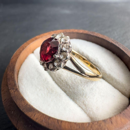 Vintage 9ct Solid Gold Garnet and White Topaz Ring | UK O - US 7.25 | Stunning Cluster Design | Solid Gold Ring | Resizable |